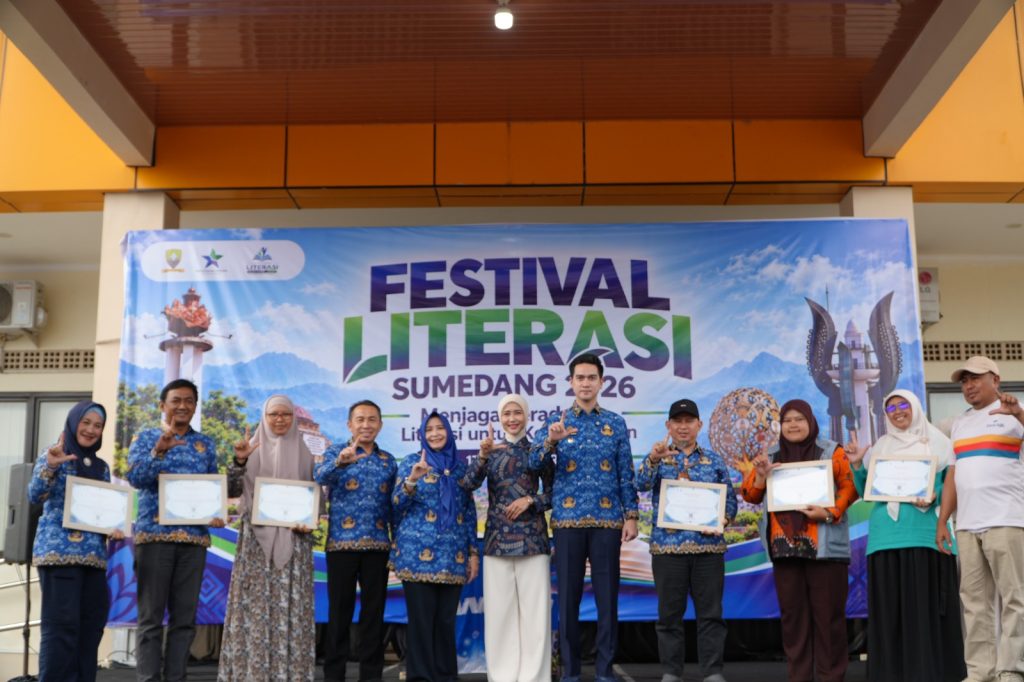 Festival Literasi Sumedang 2026 Ditutup, Wabup Fajar: Literasi Bukan Sekadar Banyak Membaca Buku